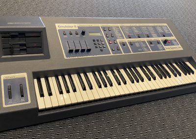 Emulator 2 Vintage Sampler with CD-Rom and floppy library